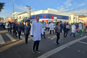 Foto - Desfile Cívico-Militar de Ijuí 2025
