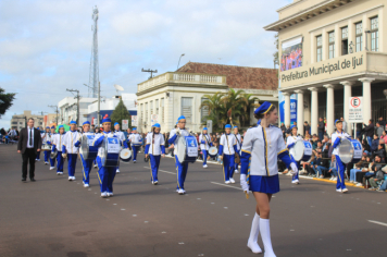 Foto - Desfile Cívico-Militar de Ijuí 2025