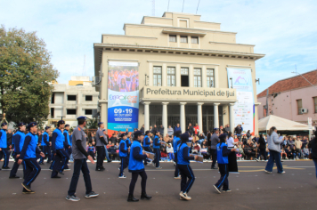 Foto - Desfile Cívico-Militar de Ijuí 2025