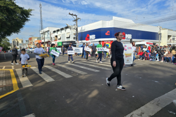 Foto - Desfile Cívico-Militar de Ijuí 2025