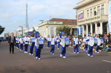 Foto - Desfile Cívico-Militar de Ijuí 2025
