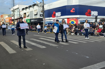 Foto - Desfile Cívico-Militar de Ijuí 2025