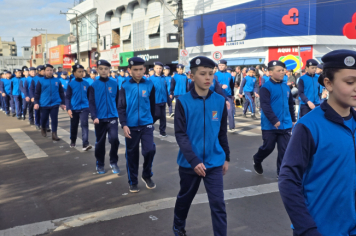 Foto - Desfile Cívico-Militar de Ijuí 2025