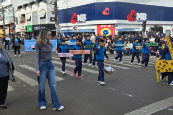 Foto - Desfile Cívico-Militar de Ijuí 2025