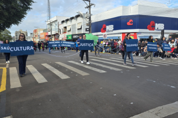 Foto - Desfile Cívico-Militar de Ijuí 2025