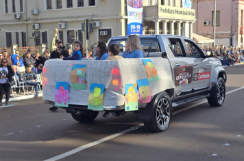 Foto - Desfile Cívico-Militar de Ijuí 2025