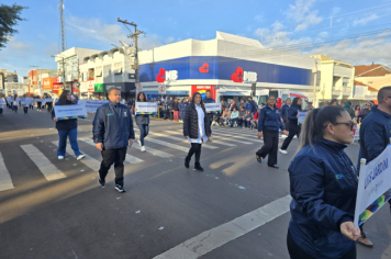 Foto - Desfile Cívico-Militar de Ijuí 2025