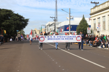 Foto - Desfile Cívico-Militar de Ijuí 2025