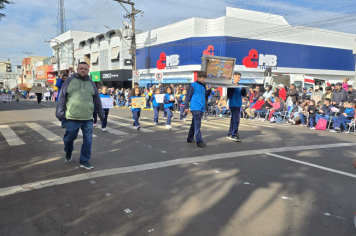Foto - Desfile Cívico-Militar de Ijuí 2025