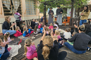 Estudantes vivenciam cultura e música da Letônia na EMI Independência