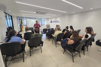 Secretários de Educação da Amuplam participam de reunião do Conseme