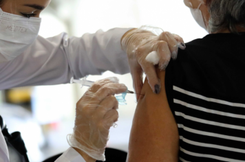 Vacina para 67 e 68 anos