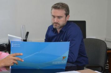 Um duplo “Caiu”!