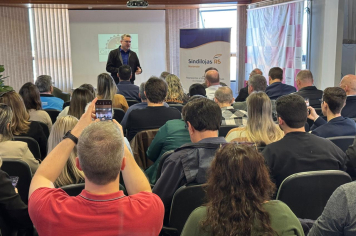 Prefeito Andrei Cossetin foi recepcionado pelo Sindilojas, na manhã de hoje, durante o Café com Ideias
