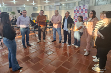 Prefeito Cossetin recebe visita de comitiva do Litoral Norte