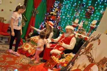 Casa do Papai Noel está aberta