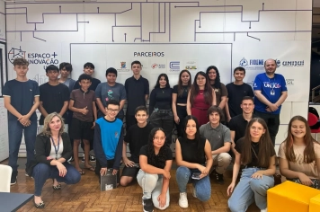 SMEd e Unijuí desenvolvem projeto de programação com estudantes da rede municipal