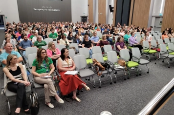 Rede de Proteção da SMED participa de capacitação sobre prevenção à violência