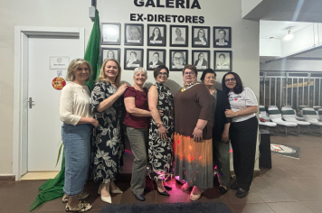 Escola Deolinda Barufaldi inaugura Galeria de Ex-diretores