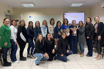 Professoras participam de formação continuada sobre autismo e comorbidades