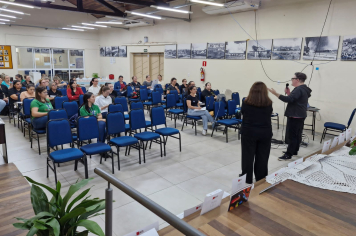 Professores da rede municipal participam de formação continuada sobre o Projeto 14 Arte