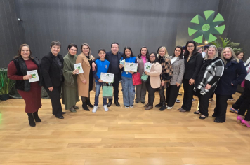 Estudantes da Rede Municipal são premiados no 18º Concurso de Redação