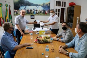 Agenda de Sandri inclui encontro com prefeito de Ijuí