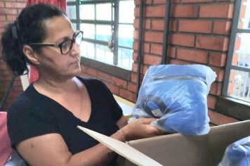 Escolas da Rede Municipal recebem novos kits de uniformes escolares