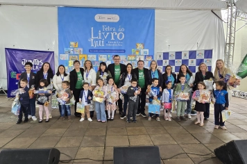 SMED realiza premiação do 5º Concurso Arte Estudantil