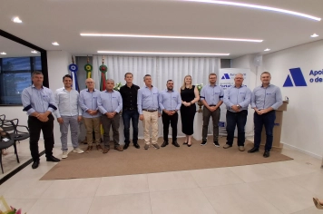 Prefeito Andrei Cossetin participa de cerimônia de posse da Amuplam