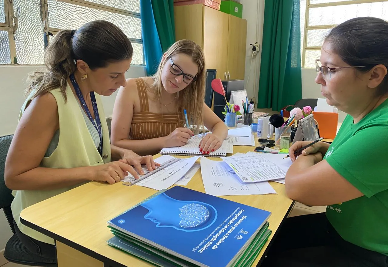 SMED inicia análise dos indicadores da Avaliação de Fluência Leitora