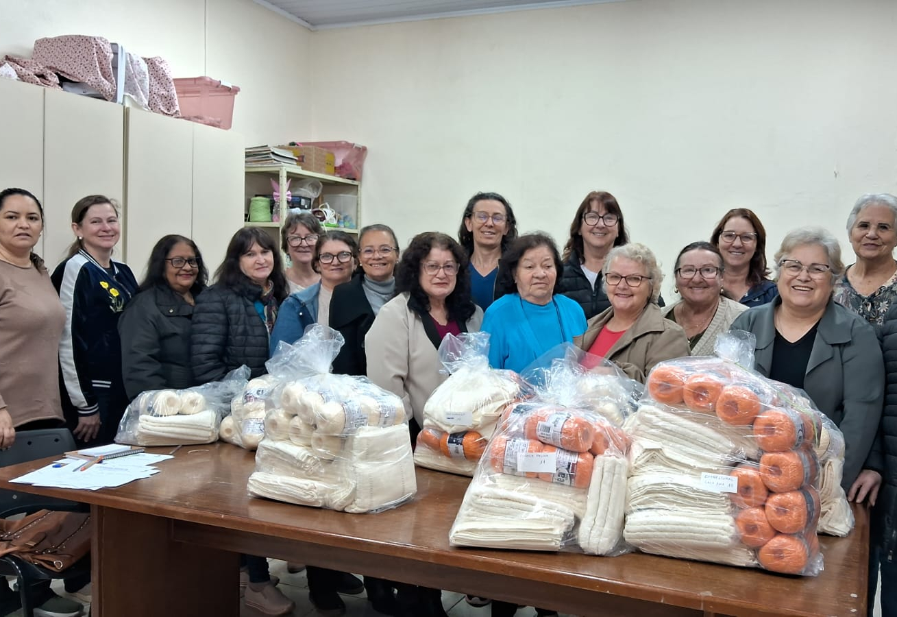 Clube de Mães de Ijuí recebe materiais 
