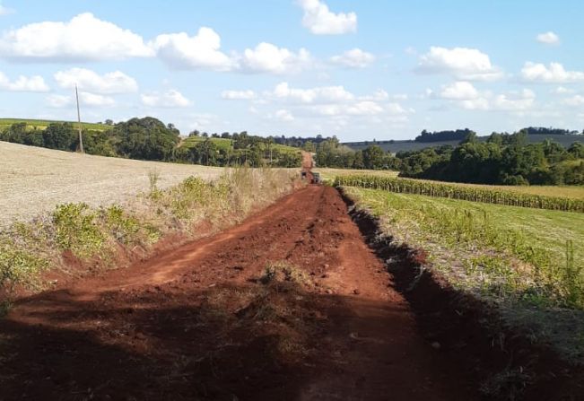 Obras rurais continuam!
