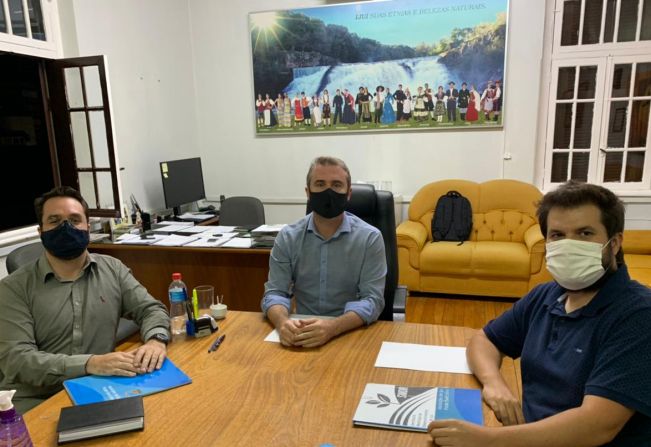 Secretaria Estadual de Agricultura recebe demandas de Ijuí