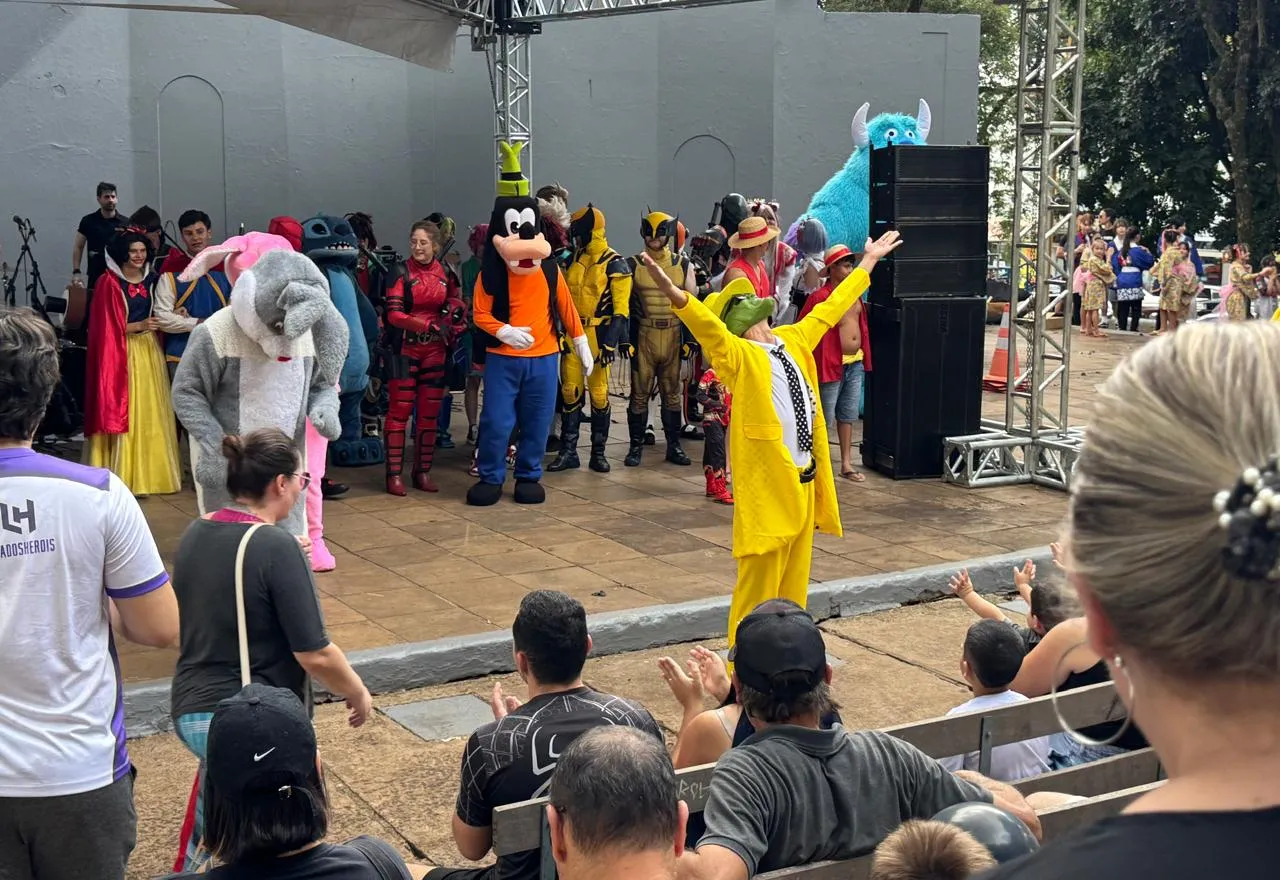 Praça da República recebeu grande público nas festividades de Páscoa