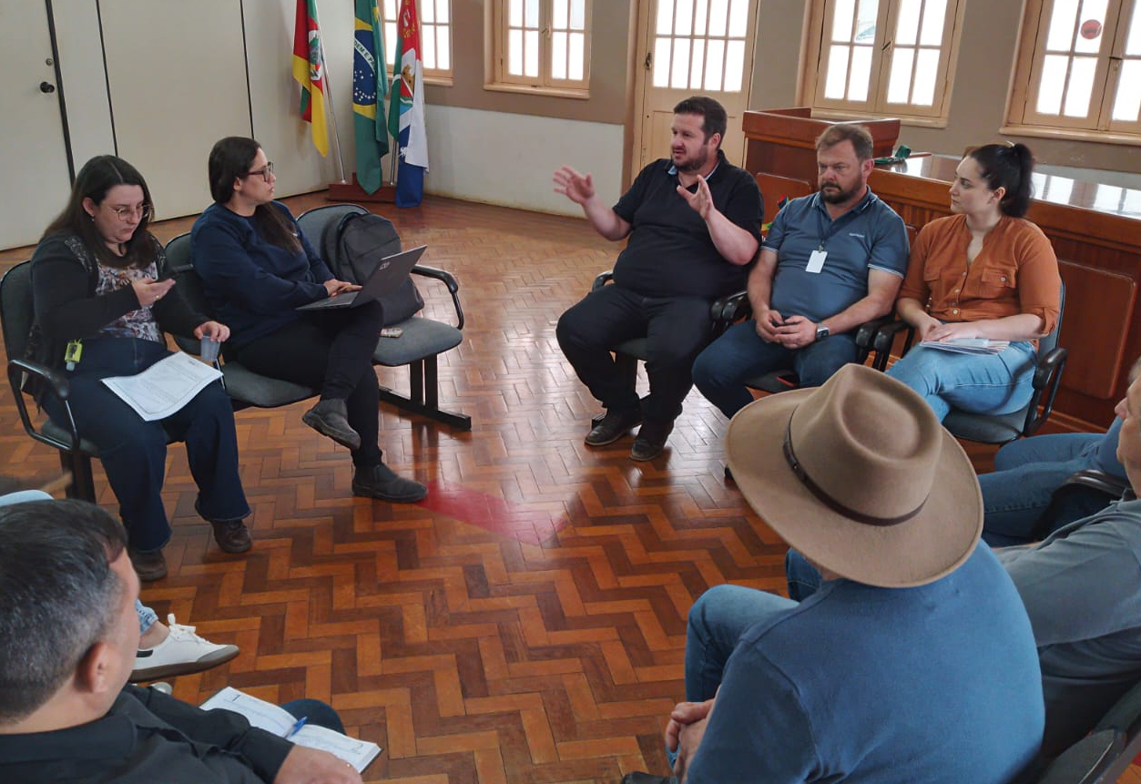 Município cobra melhorias de recomposição asfáltica pós obras da Corsan