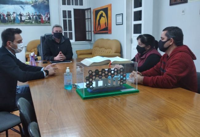 Prefeito recebe presidente do Bairro Boa Vista!