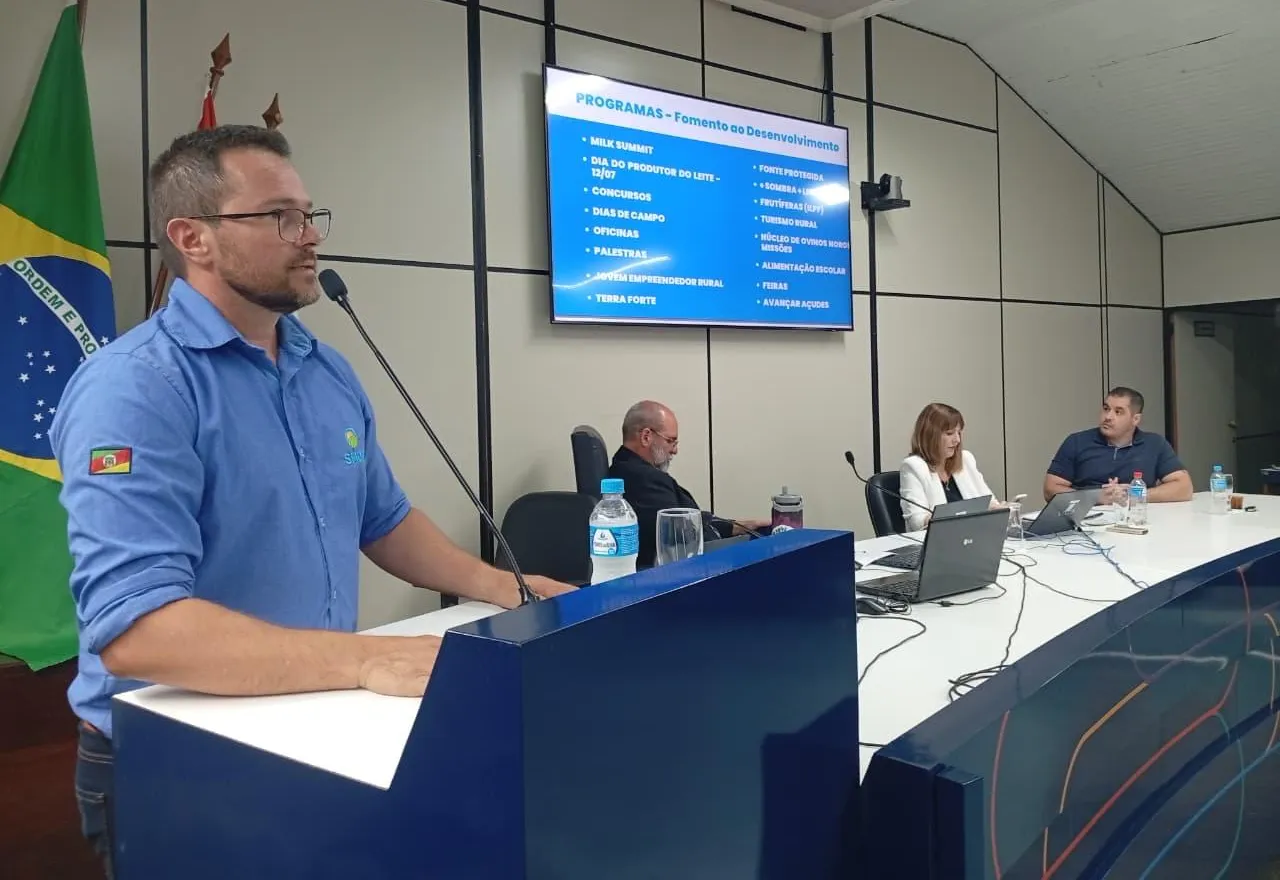 Secretário da SMDR participa de sessão da Câmara de Vereadores