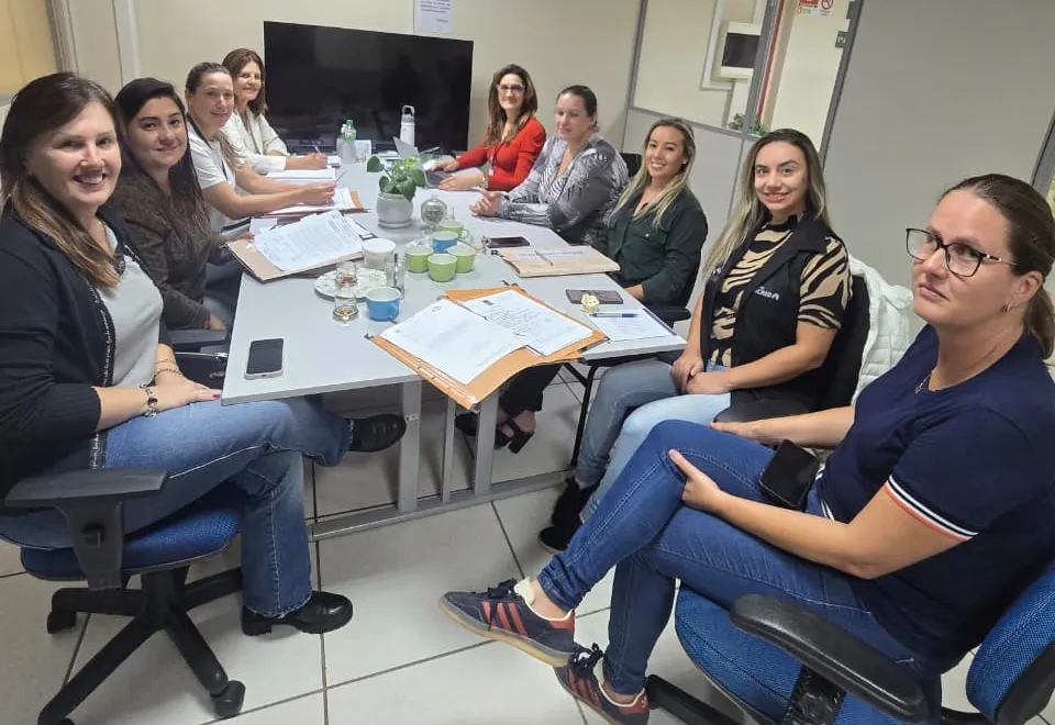 SMEd realiza reunião com integrantes da Rede de Proteção à Criança e ao Adolescente