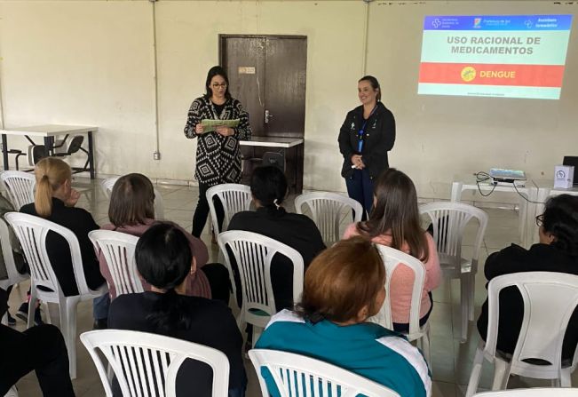 Uso racional de medicamentos é debatido com a comunidade