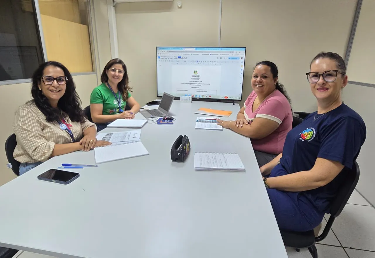 SMEd organiza ações do Alfabetiza Tchê e prepara recepção de escola de Bagé