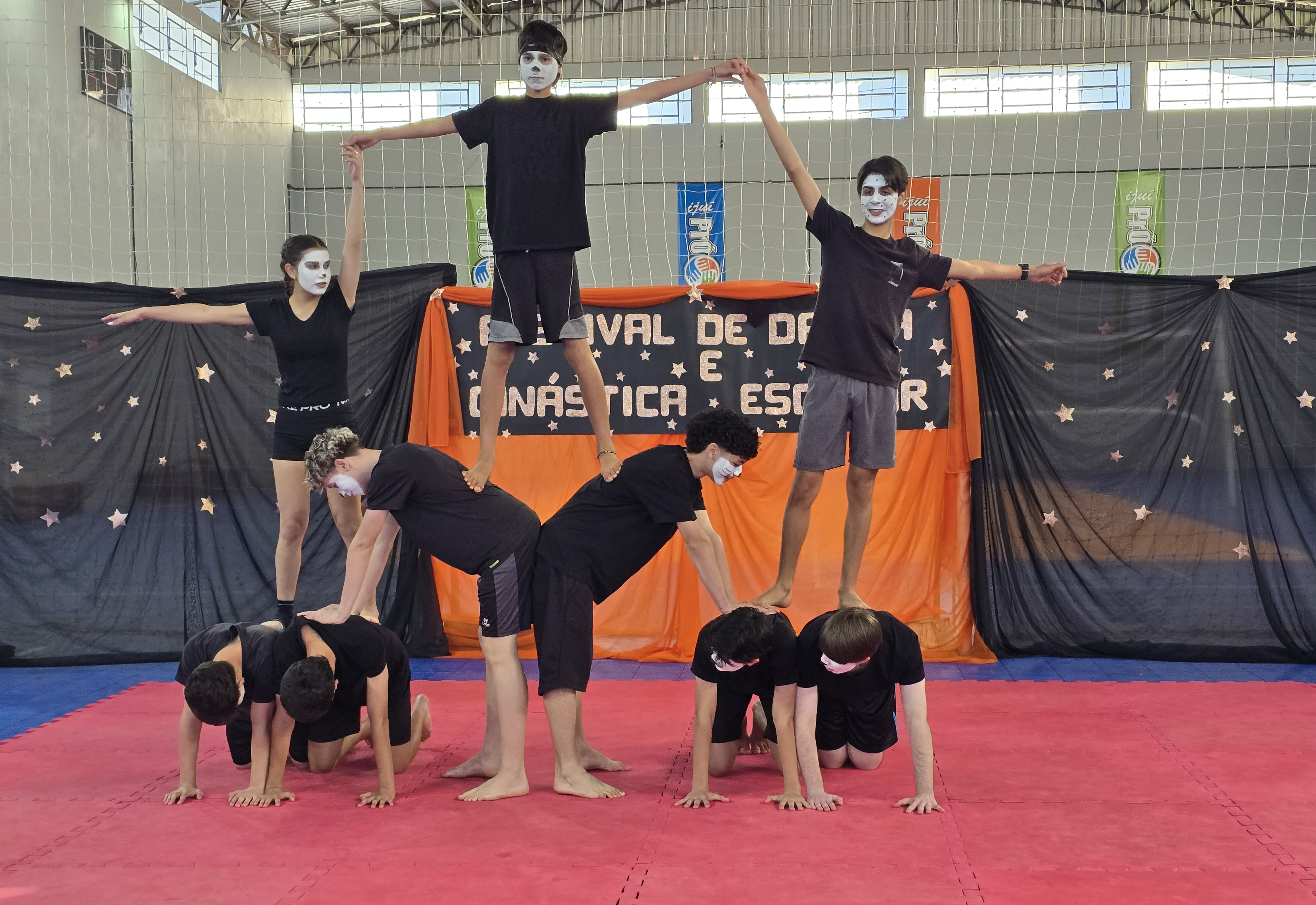 Festival de Dança e Ginástica Escolar reúne estudantes das escolas municipais
