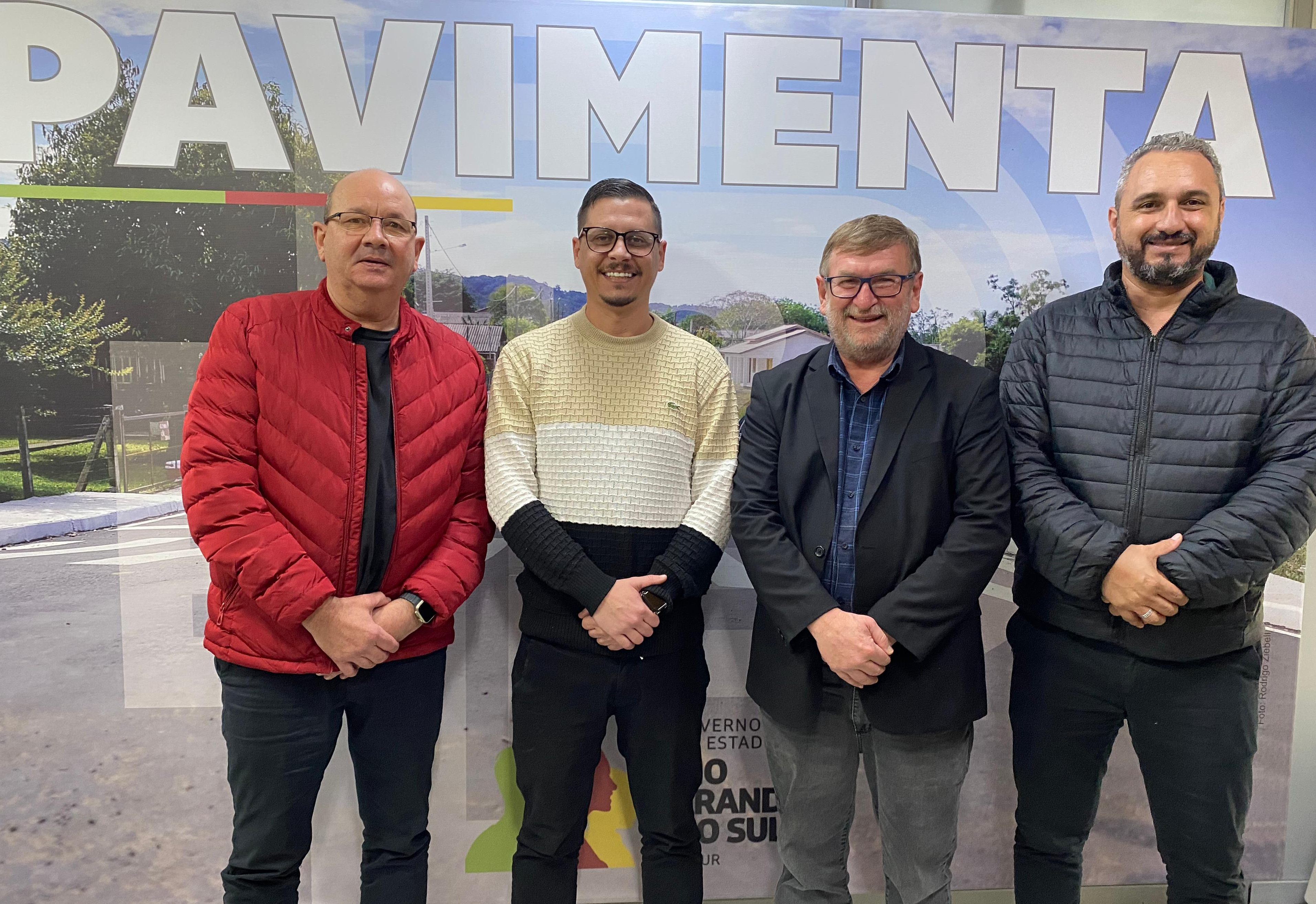 Comitiva de Ijuí reforça pedidos junto ao Estado