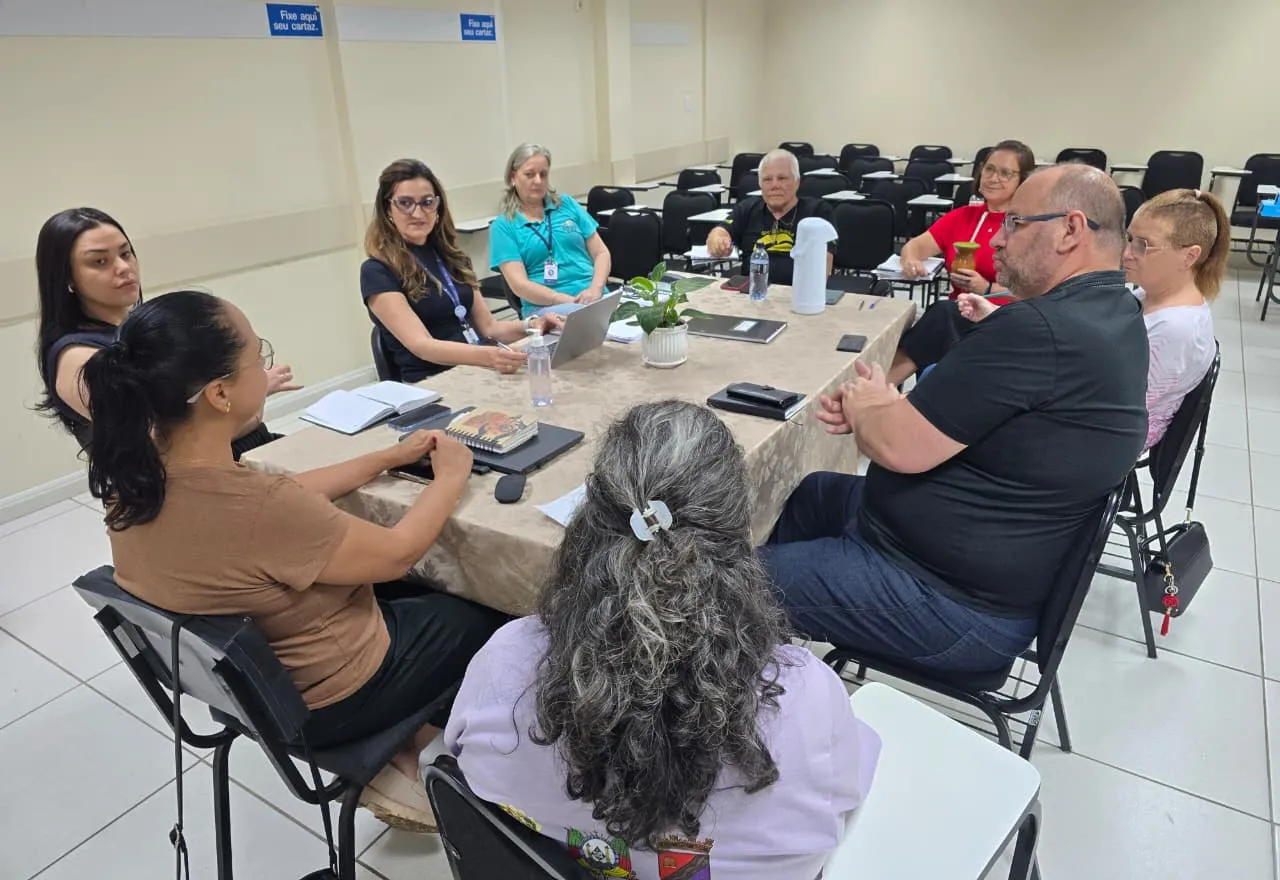 Rede de Apoio à Escola avalia dados da FICAI 4.0 em reunião na SMEd