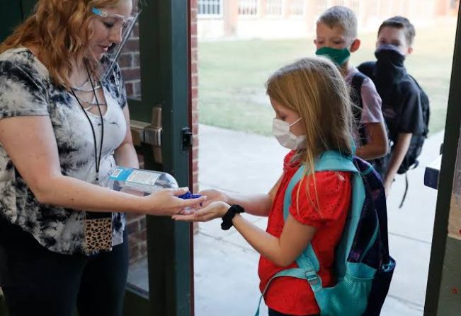 Escolas contra o Vírus!