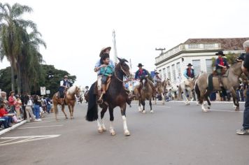 Foto - Desfile 20 de Setembro