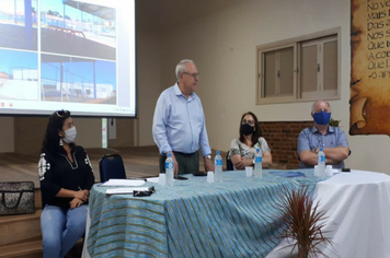 Executivo realiza entrega das portarias que formalizam a gestão da Estação Cidadania, Cultura e Esporte  Parque da Pedreira