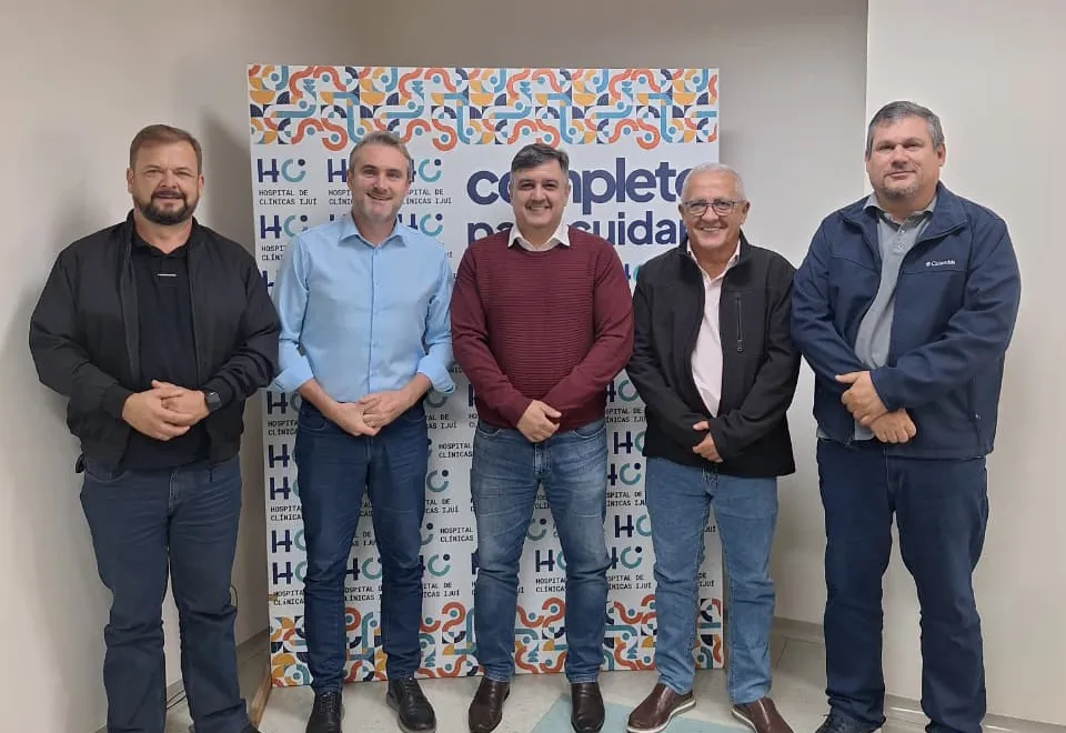 Acesso e mobilidade no trânsito para área hospitalar pautam  conversa entre Prefeitura de Ijuí e HCI
