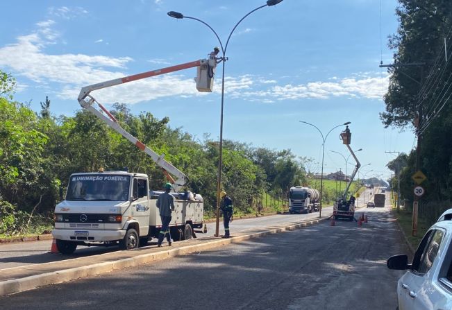 Led's são instaladas na avenida José Gabriel