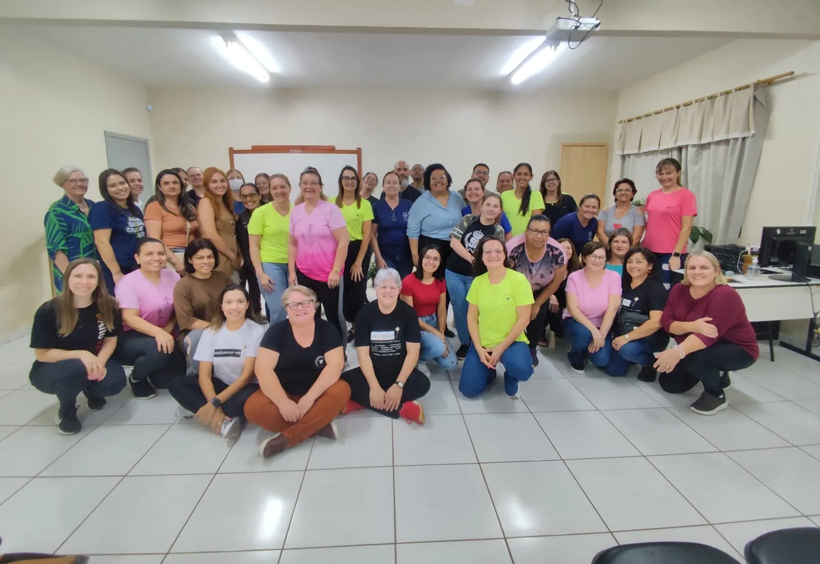 Escolas Joaquim Porto Villanova e Raios de Sol participam de formação sobre educação antirracista